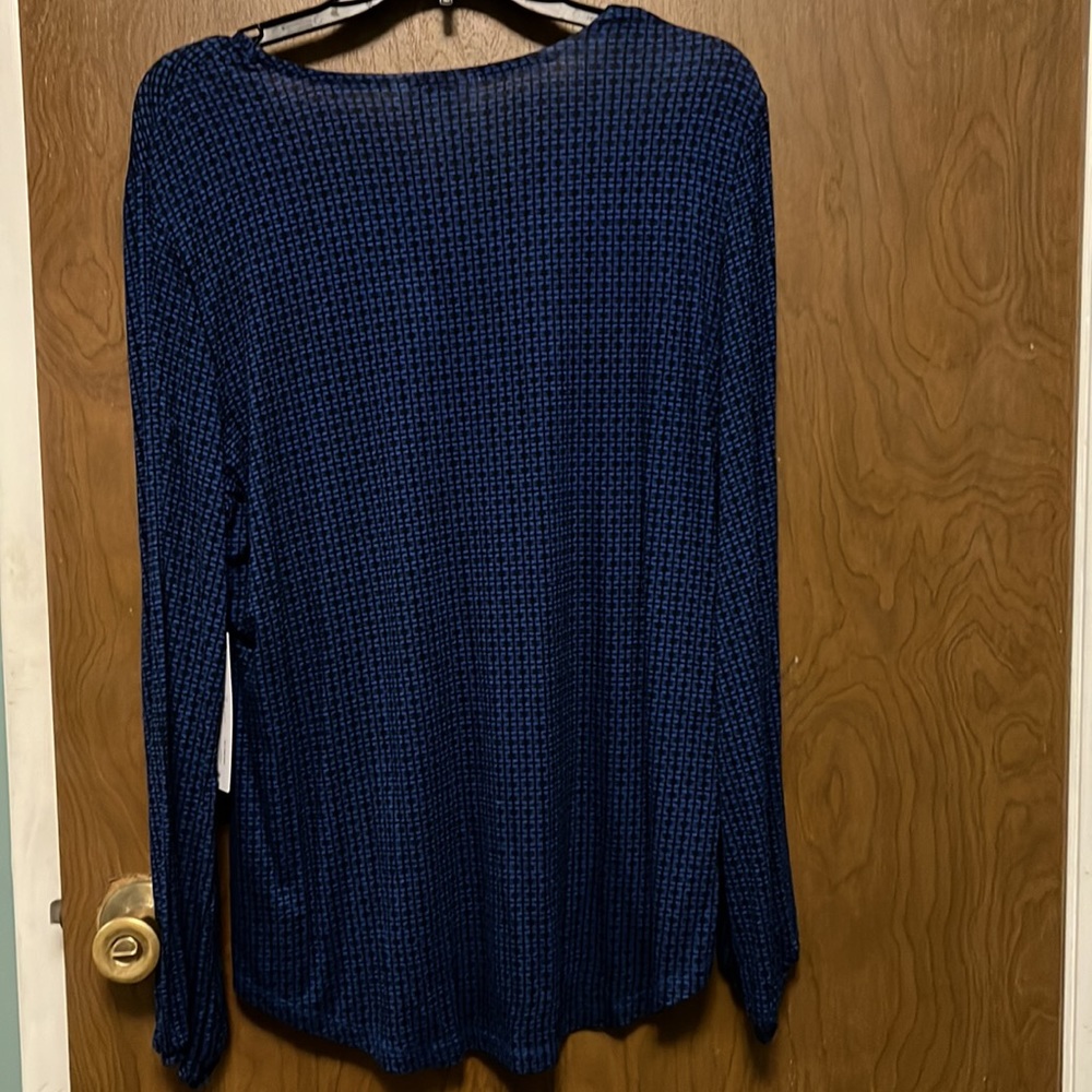NWT Liz Claiborne blue and black long sleeved shirt size L - Picture 2 of 3